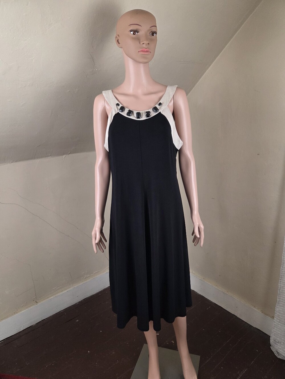 Max Mara Studio XL Black Beige Jewel Neck Sleeveless Swing Dress Stretch Midi